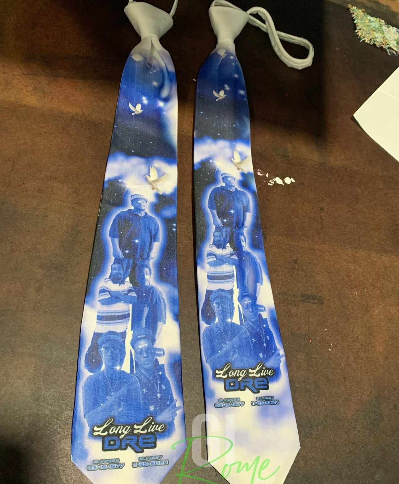 Memorial Tie